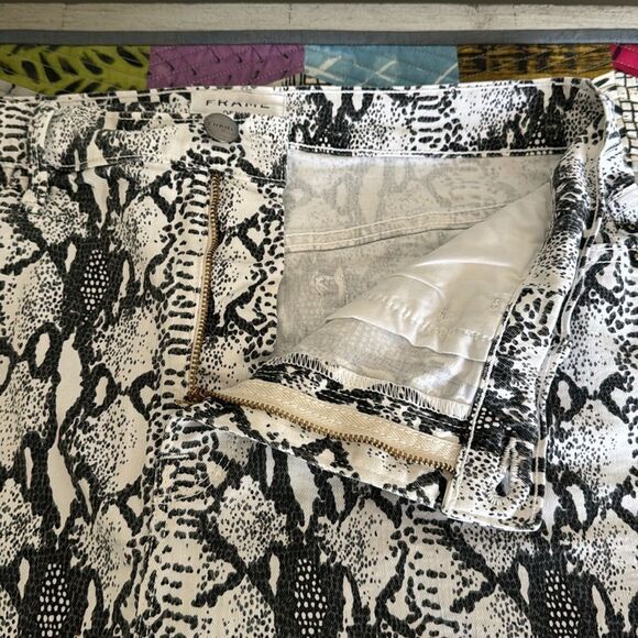 Frame Denim Le Mini Skirt Grey Python Snake Print Sz 31 - Picture 6 of 12